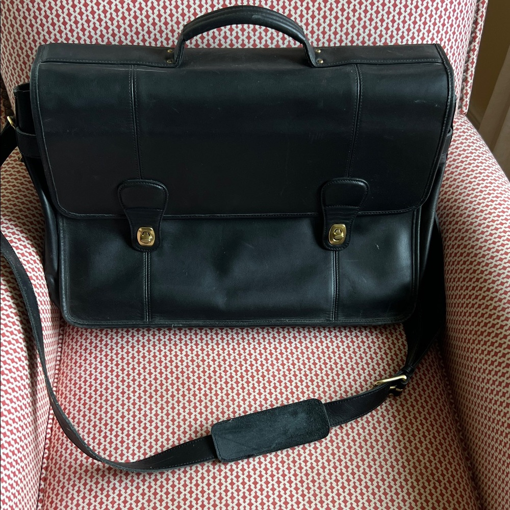 Classic Coach Black Leather briefcase/bag